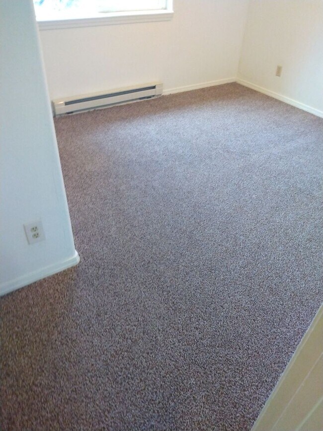 Building Photo - 1344br