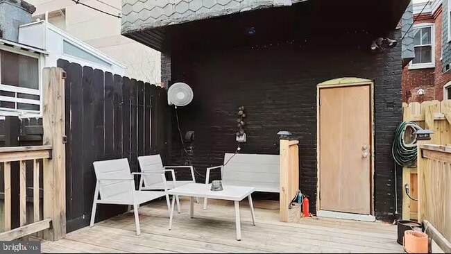 Building Photo - 1217 N King St