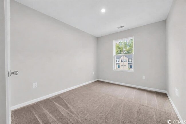 Building Photo - 399 Myrtle Mdws Dr