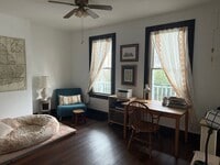 Building Photo - 164 Fair St