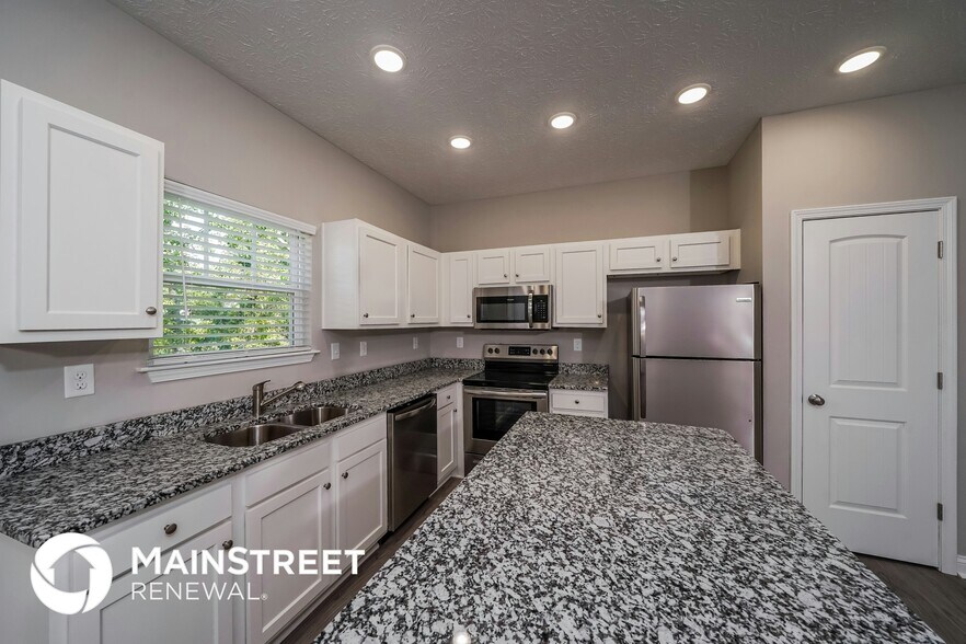 Building Photo - 6503 Buisson Ln