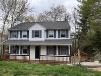 Building Photo - 11 Wainwright Ave