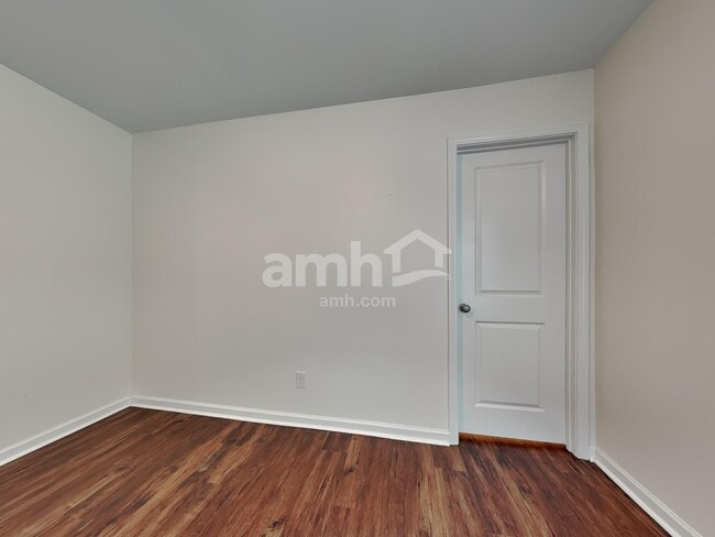 Building Photo - 43 Blackberry Cir