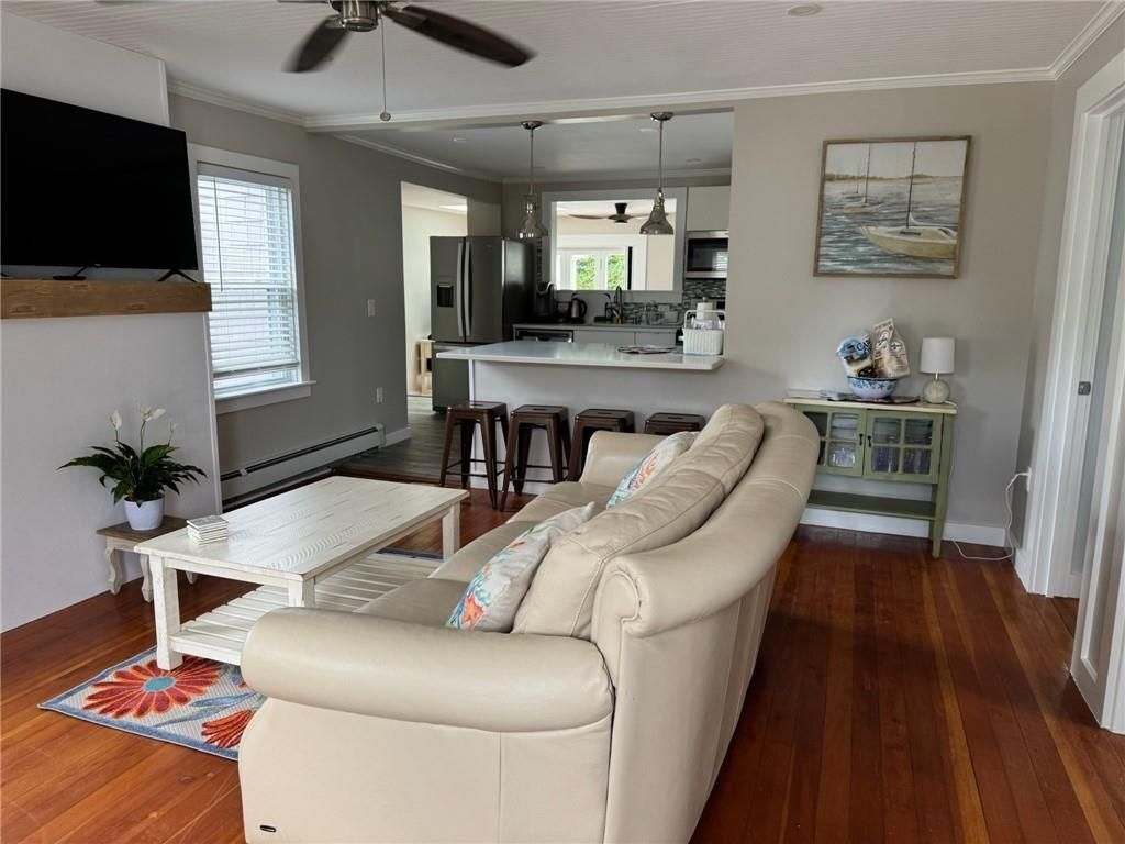 Building Photo - 53 Center Ave