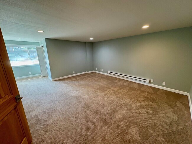Building Photo - Greenwood Penthouse Apartment