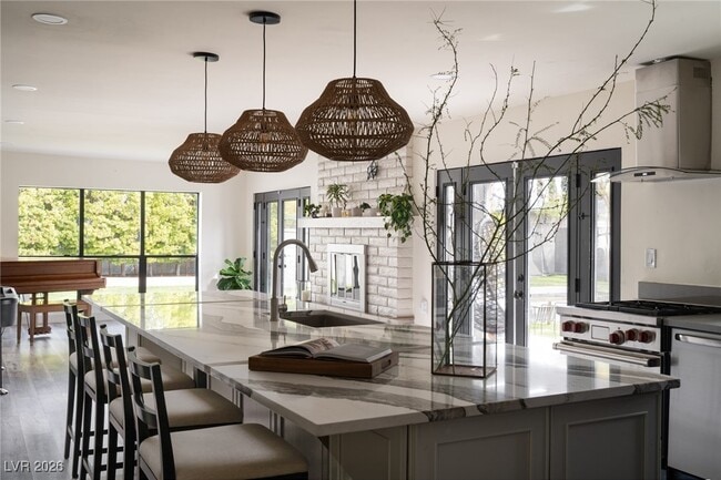 Building Photo - 2940 Rosanna St