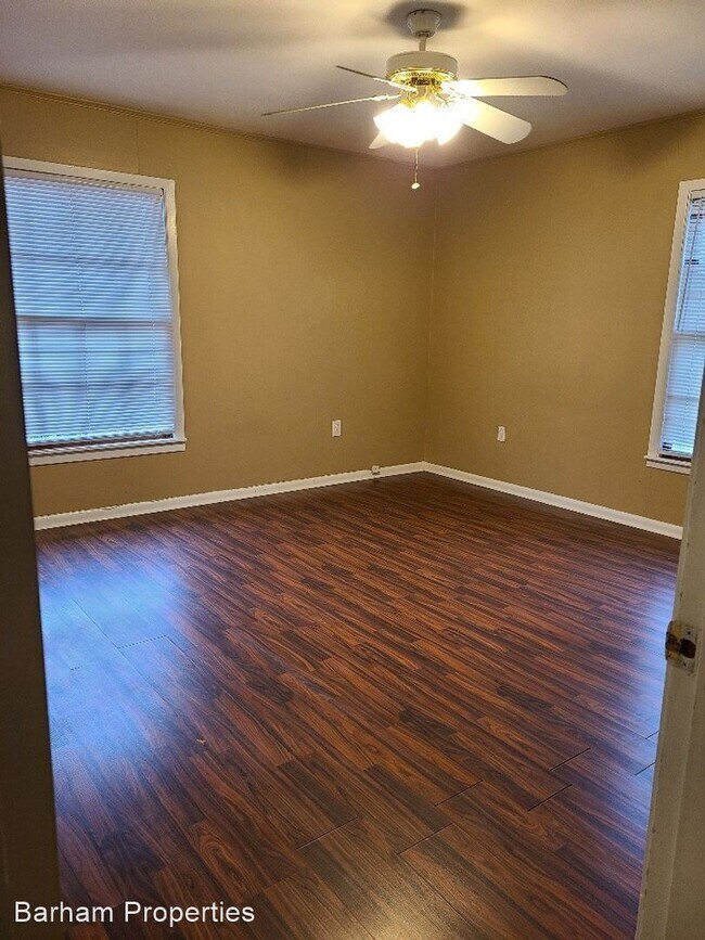 Building Photo - 3 br, 2 bath House - 417 Esther Blvd