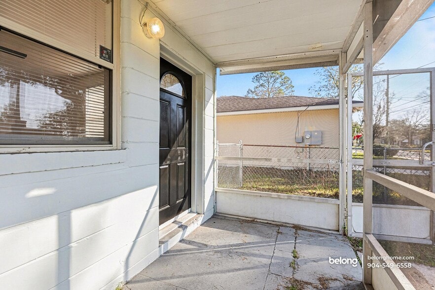 Building Photo - 4813 Post St