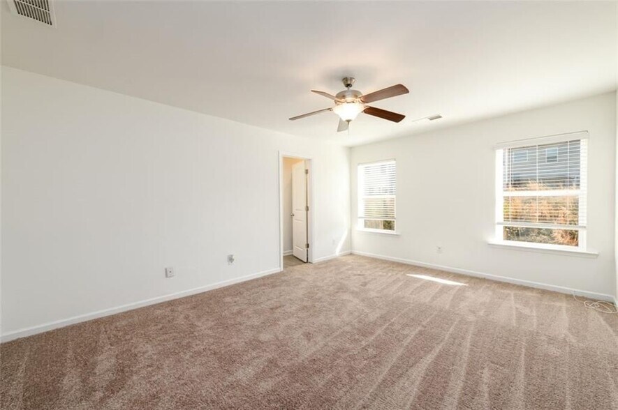 Building Photo - 4950 Elm Brook Dr