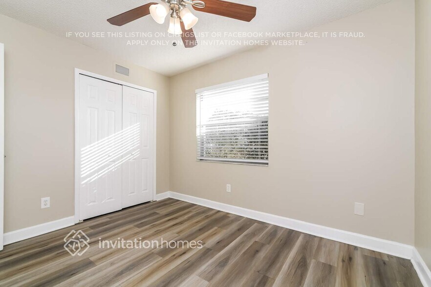 Building Photo - 2819 Bermuda Ave N