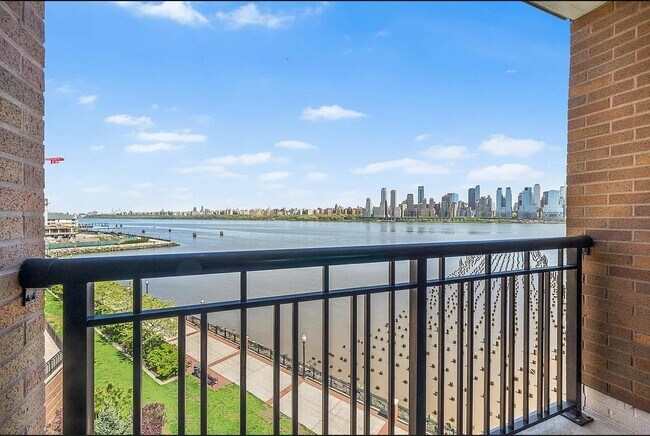 Building Photo - 20 Ave at Port Imperial