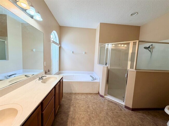 Building Photo - 847 Whispering Cypress Ln