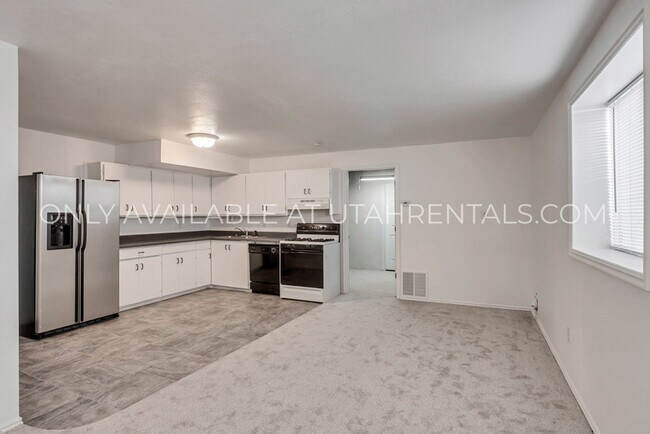 Building Photo - 1352 N 1000 W