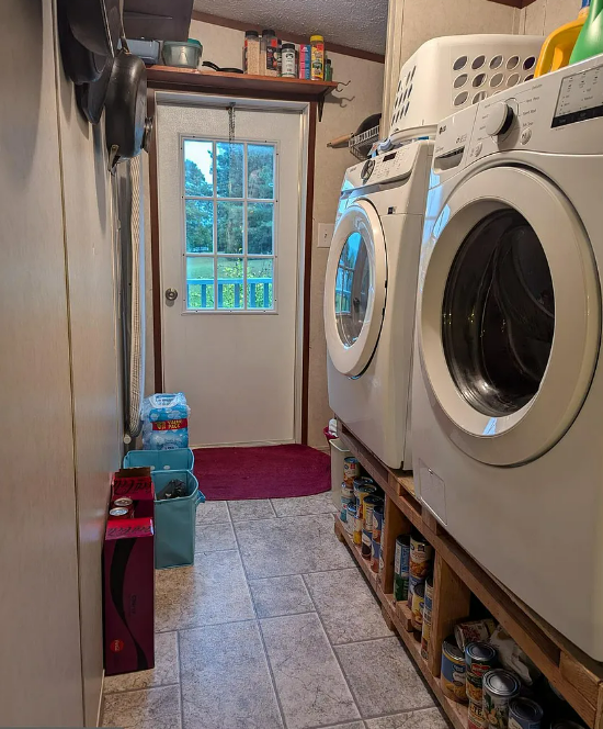 Laundry Room - 130 Greens Valley Rd