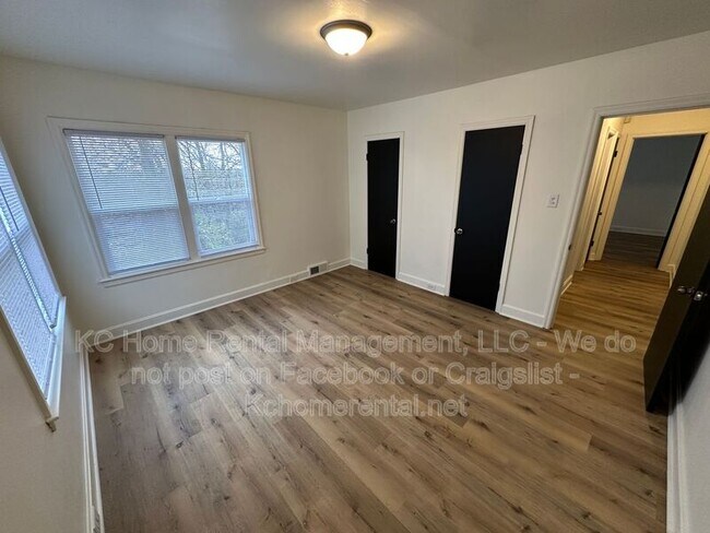 Building Photo - 4748 Eastern Ave