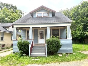 Building Photo - 819 Hoffman Ct