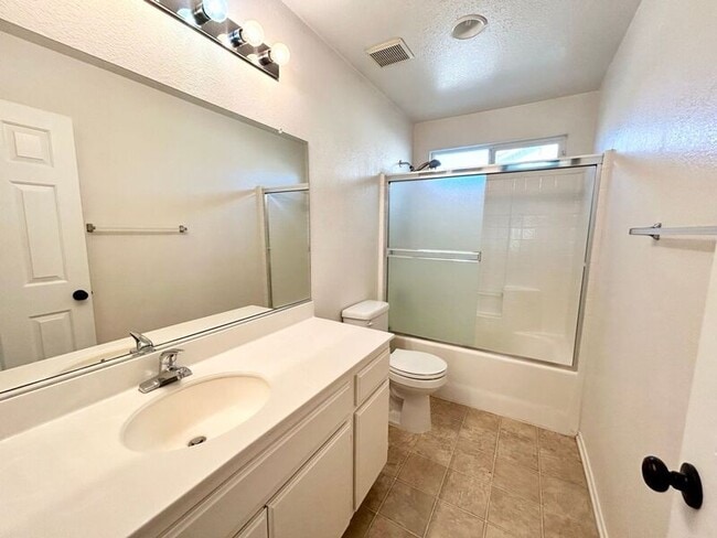 Building Photo - 15624 Choctaw Ct