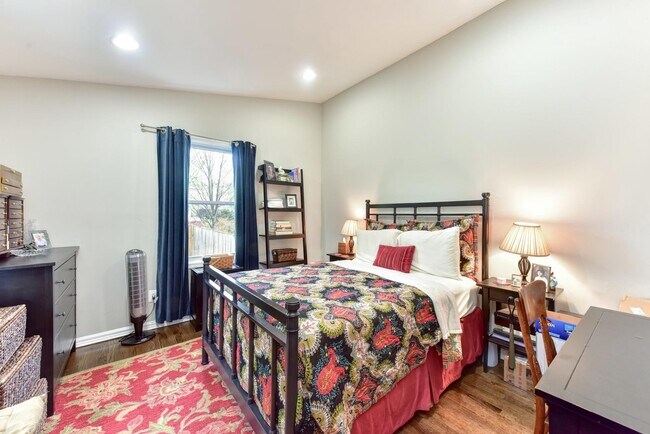 Building Photo - 1343 Kennedy St NW