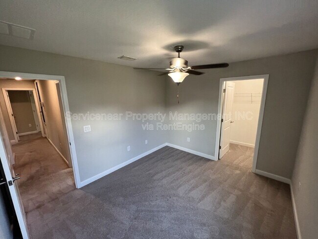 Building Photo - 939 Terra Vista St