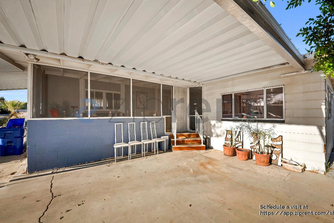 Building Photo - 69510 Parkside Dr