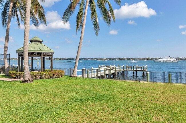 Building Photo - 5200 N Flagler Dr