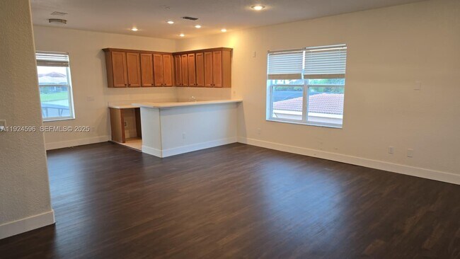 Building Photo - 2802 Quiet Water Trail