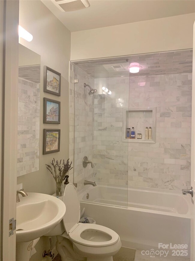 Building Photo - 3612 Artist's Way