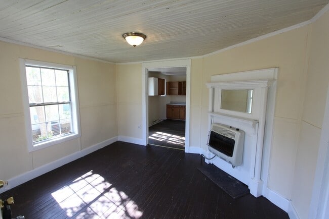 Building Photo - 1122 Haynes St