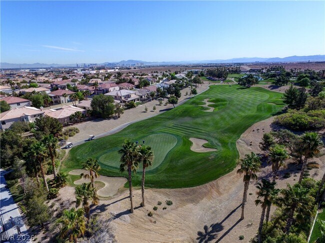 Building Photo - 121 Standing Stone St
