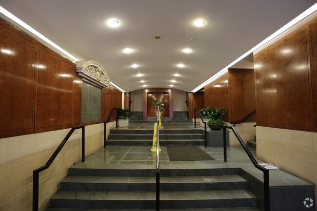 Lobby Photo - The Mark Condominiums