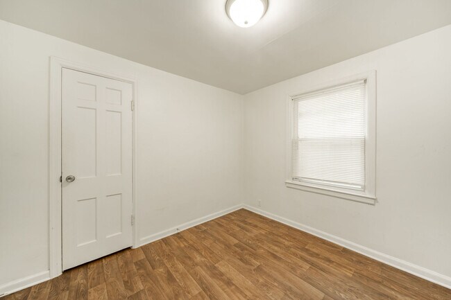 Building Photo - 4326 Crittenden Ave