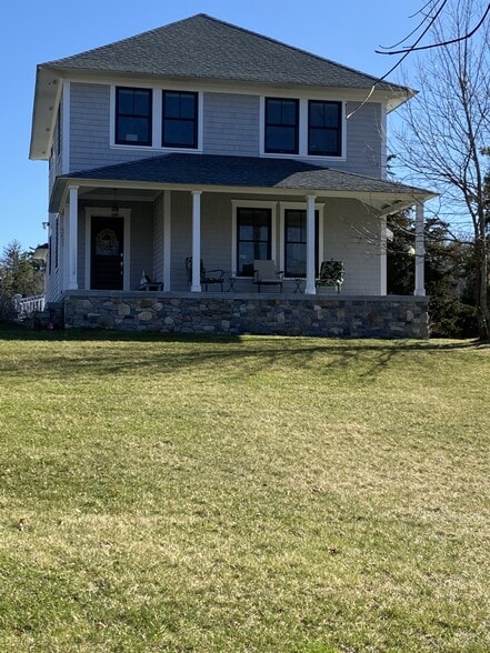 Primary Photo - 351 Barlows Landing Rd