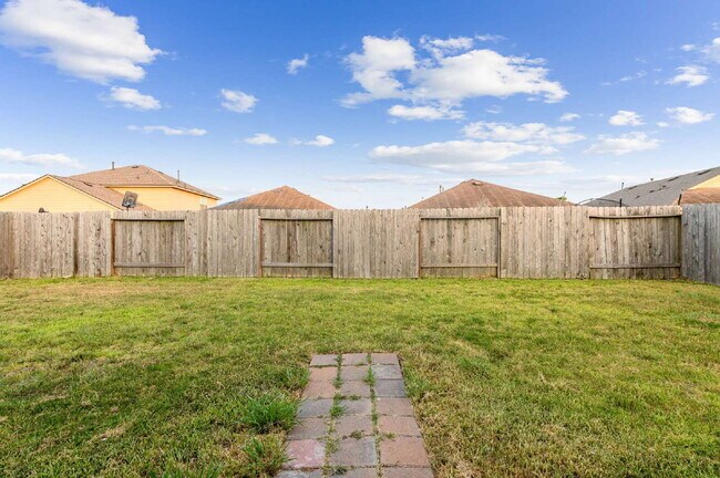 Building Photo - COMING SOON 6/1/2026 2414 Fall Aster - Beautiful 4-bedroom, 2-bathroom home with a 2-car garage l...