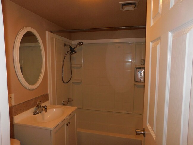 Building Photo - 11 New Mexico Way