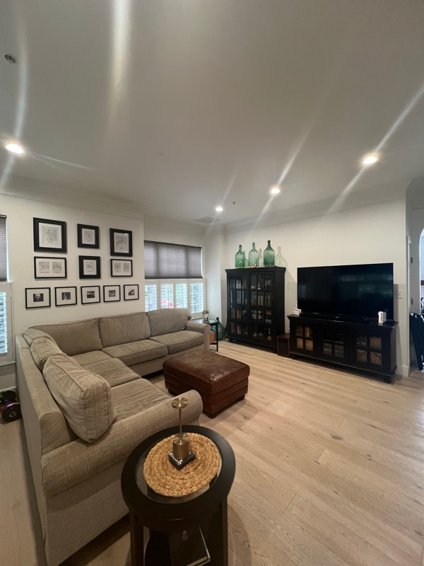 Building Photo - 502 Bright Meadow Dr
