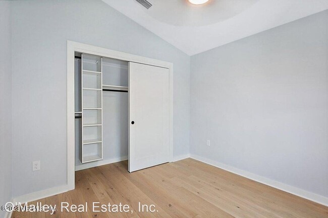 Building Photo - 2 br, 2 bath House - 4607 Ocean St #201