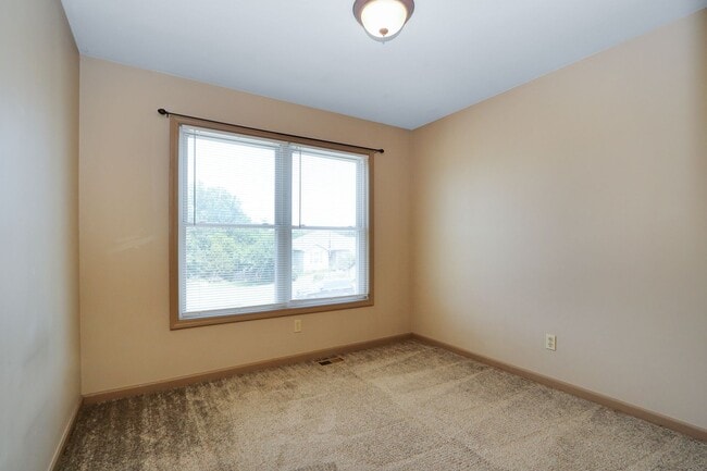 Building Photo - Gorgeous Family home for Rent!