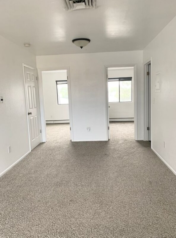 Building Photo - 1140 Walnut Ave