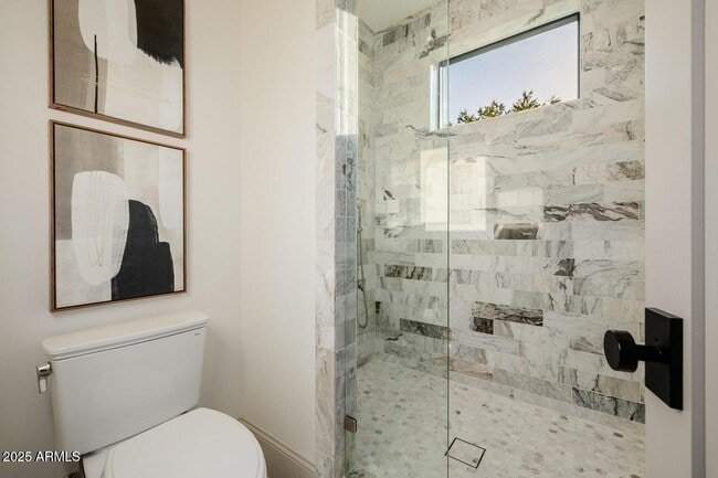 Building Photo - 3301 E Elm St