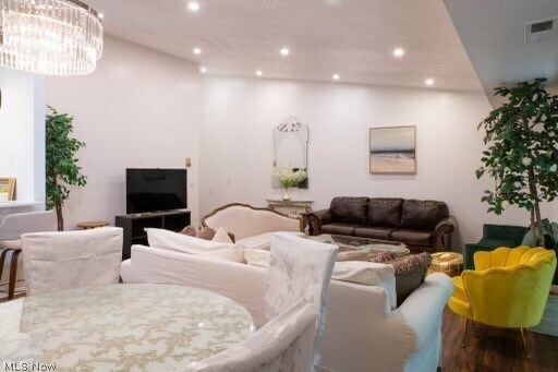 Building Photo - 2959 S Bay Dr