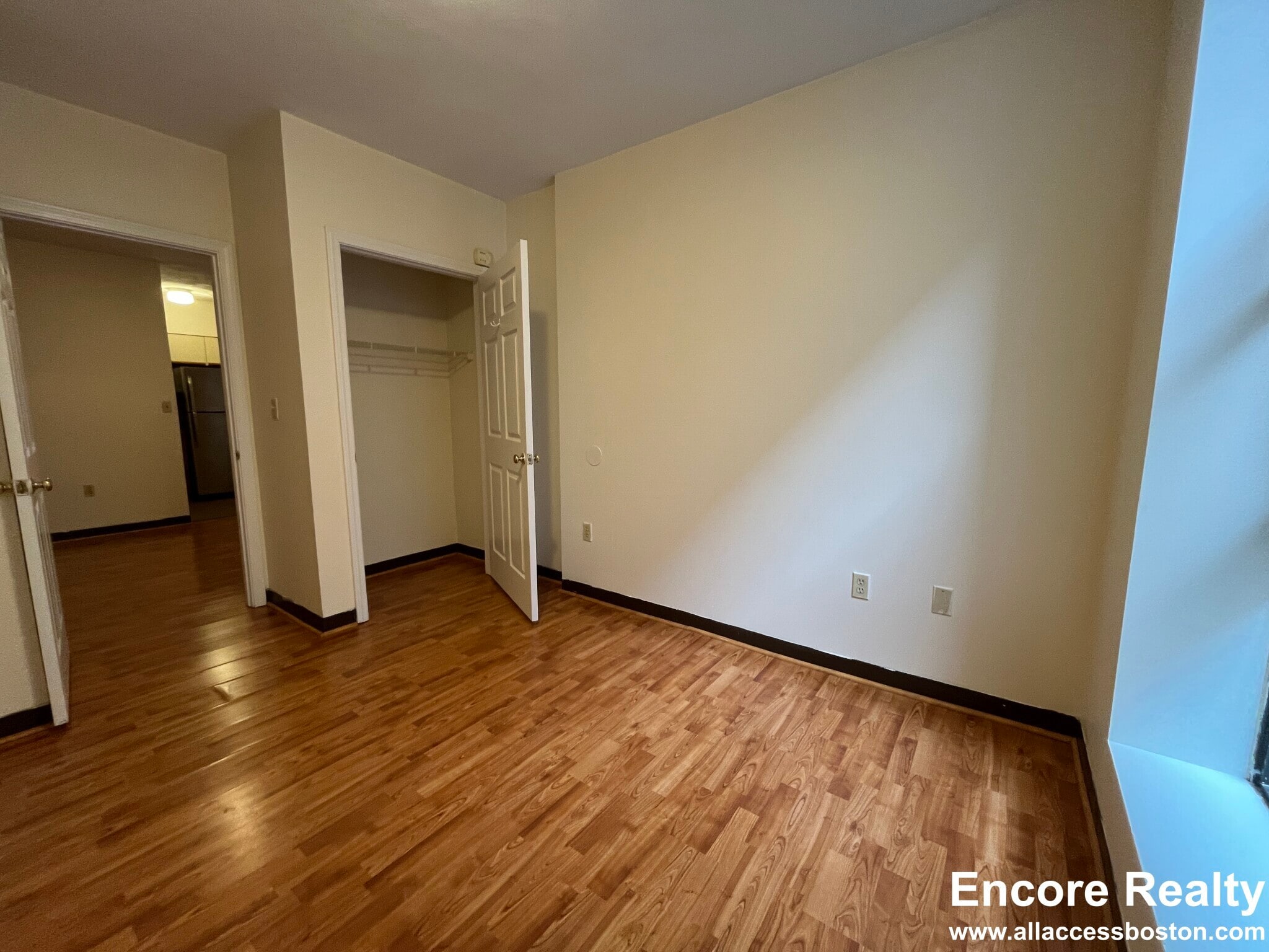 Building Photo - 81 Essex St