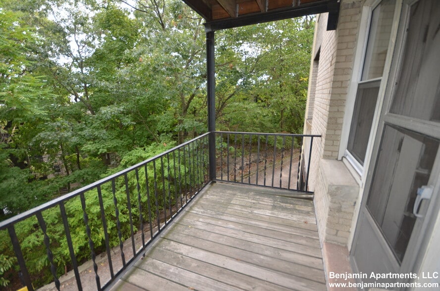 Building Photo - 1638 Commonwealth Ave