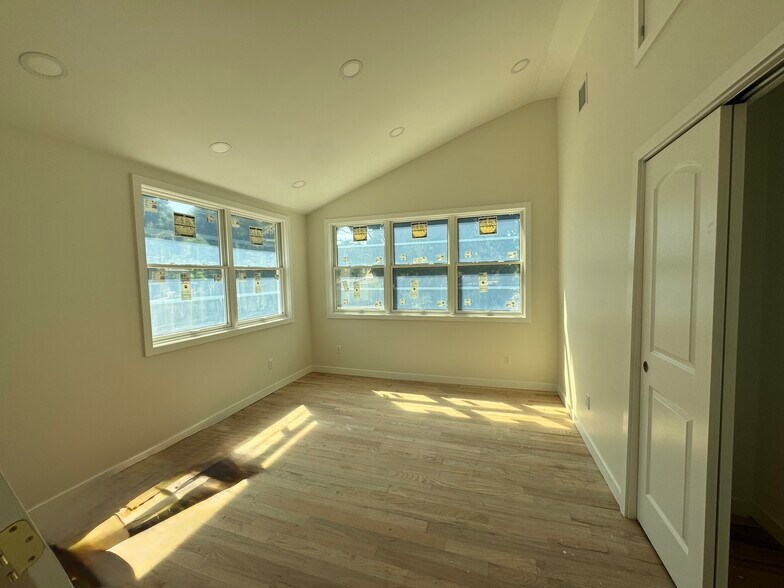 Bedroom - 98 Steamboat Rd