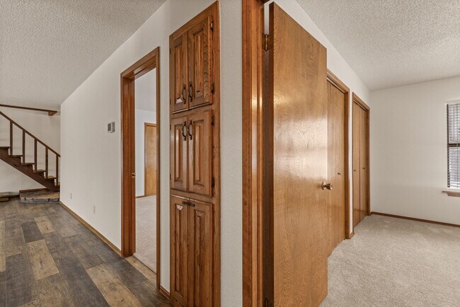 Building Photo - 630 S 276th E Ave