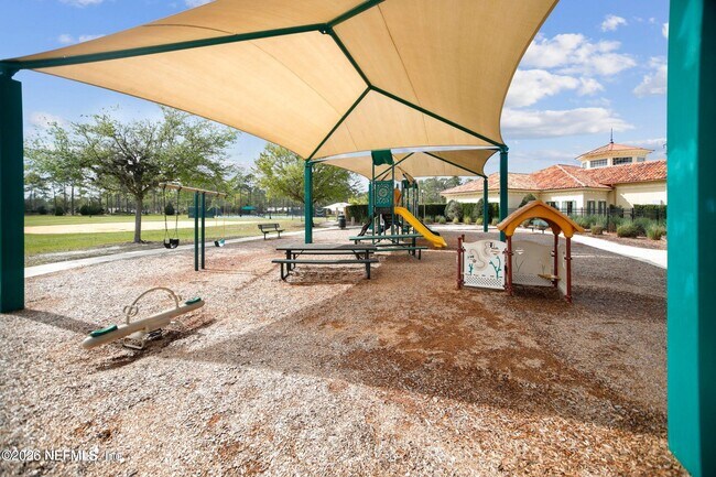 Building Photo - 577 Porta Rosa Circle
