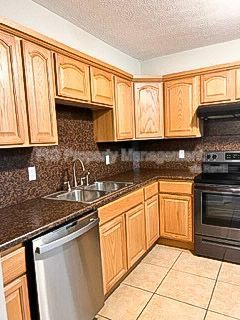 Building Photo - 123 Louella Dr