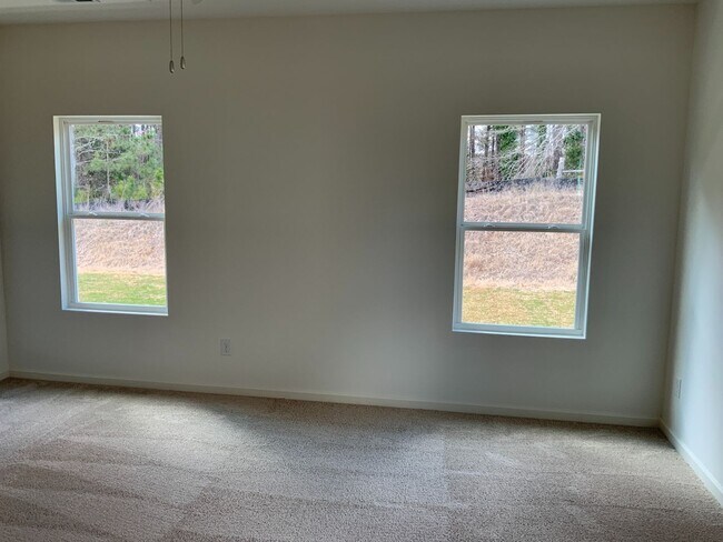 Building Photo - Coming Soon.   Springville’s Archers Cove 4BR /3BA/ 3 car garage 1 level