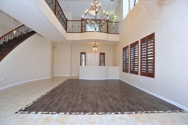 Building Photo - 4 Bedroom, 2.5 Bathroom in Oro Valley