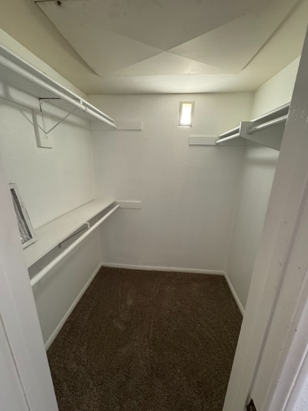 Building Photo - 7180 Shoreline Dr