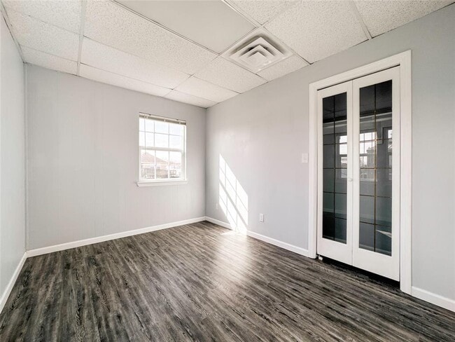 Building Photo - 4615 Heron St